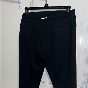 Nike Cropped Leggings